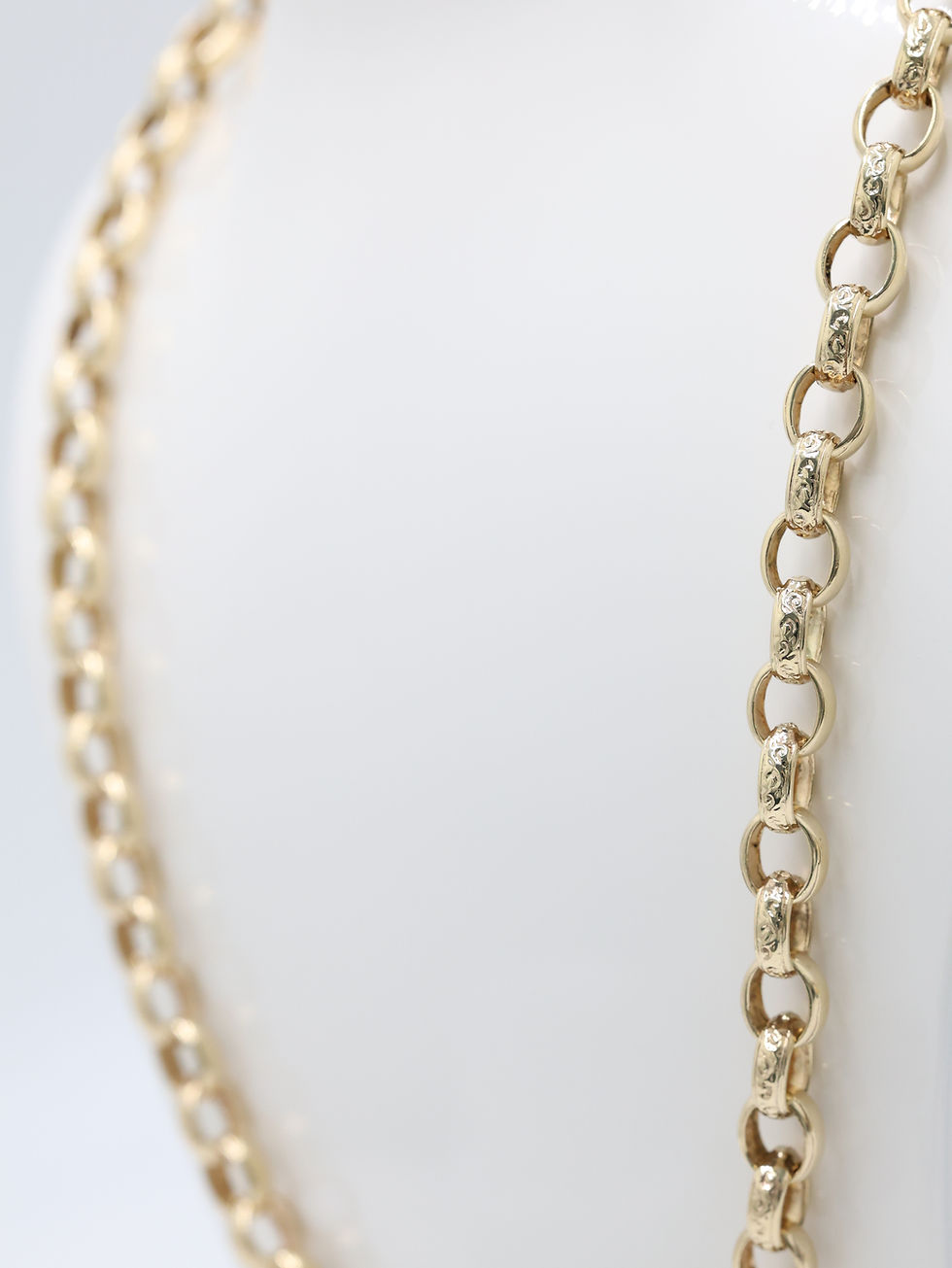 Thumbnail: 9ct Yellow Gold Half Patterned Belcher Link Chain  28"