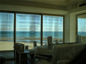 What is Iridescence (Anisotropy) and 5 Ways to Reduce It in Tempered Glass