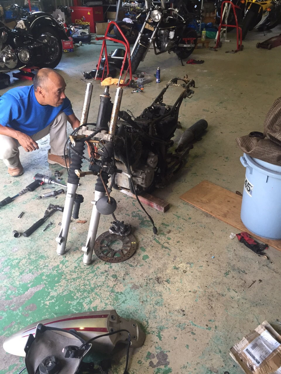 骨までしゃぶりつくす