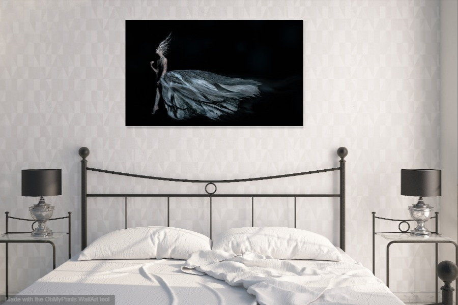 Thumbnail: Strange Bird