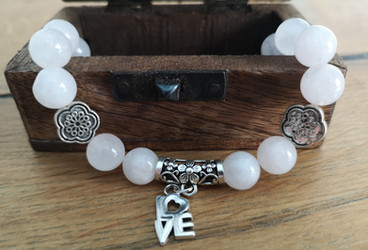 Bracelet quartz rose 10mm pendentif Love