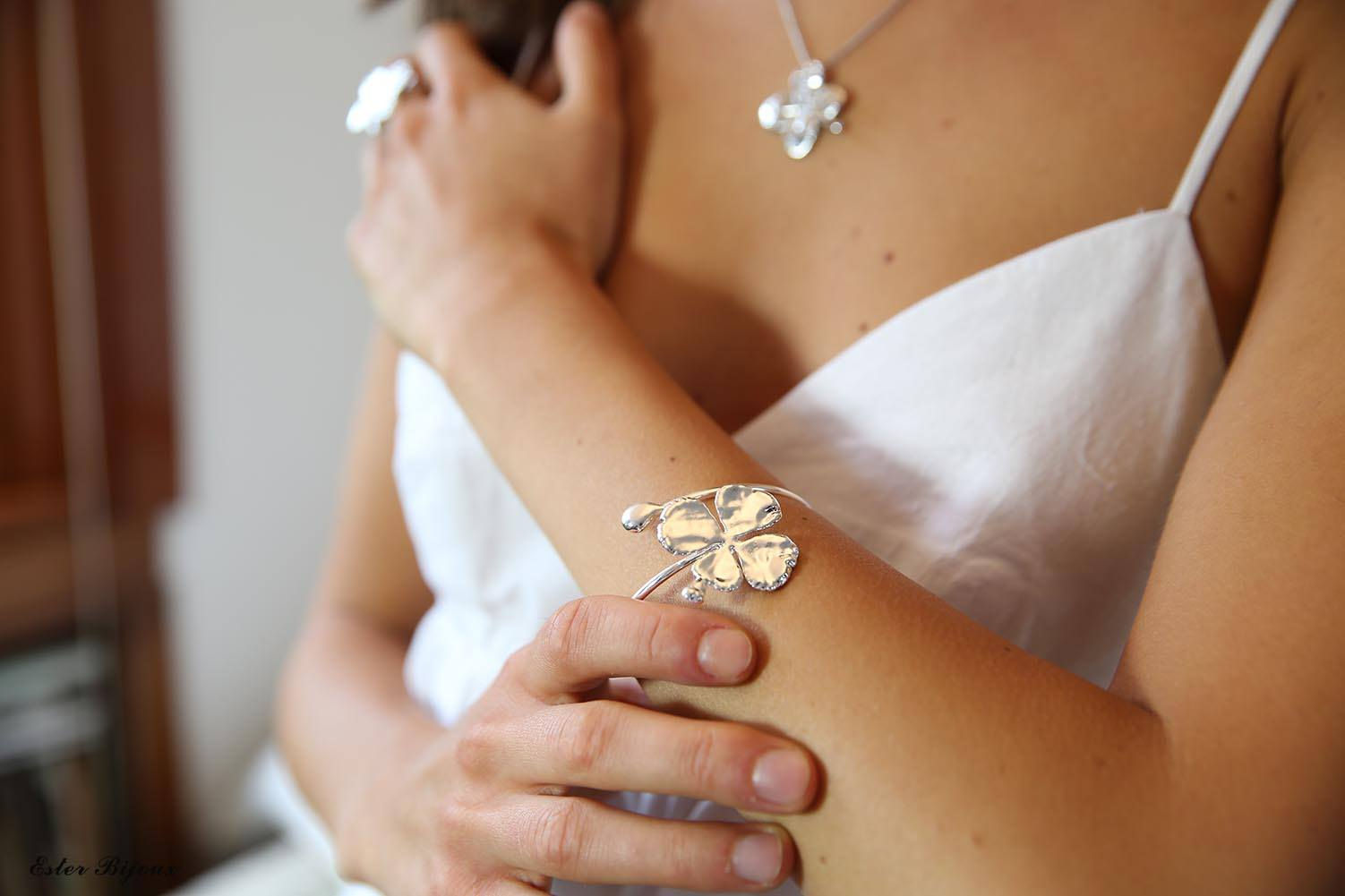 Zapestnica in obesek ŠTIRIPERESNA DETELJICA