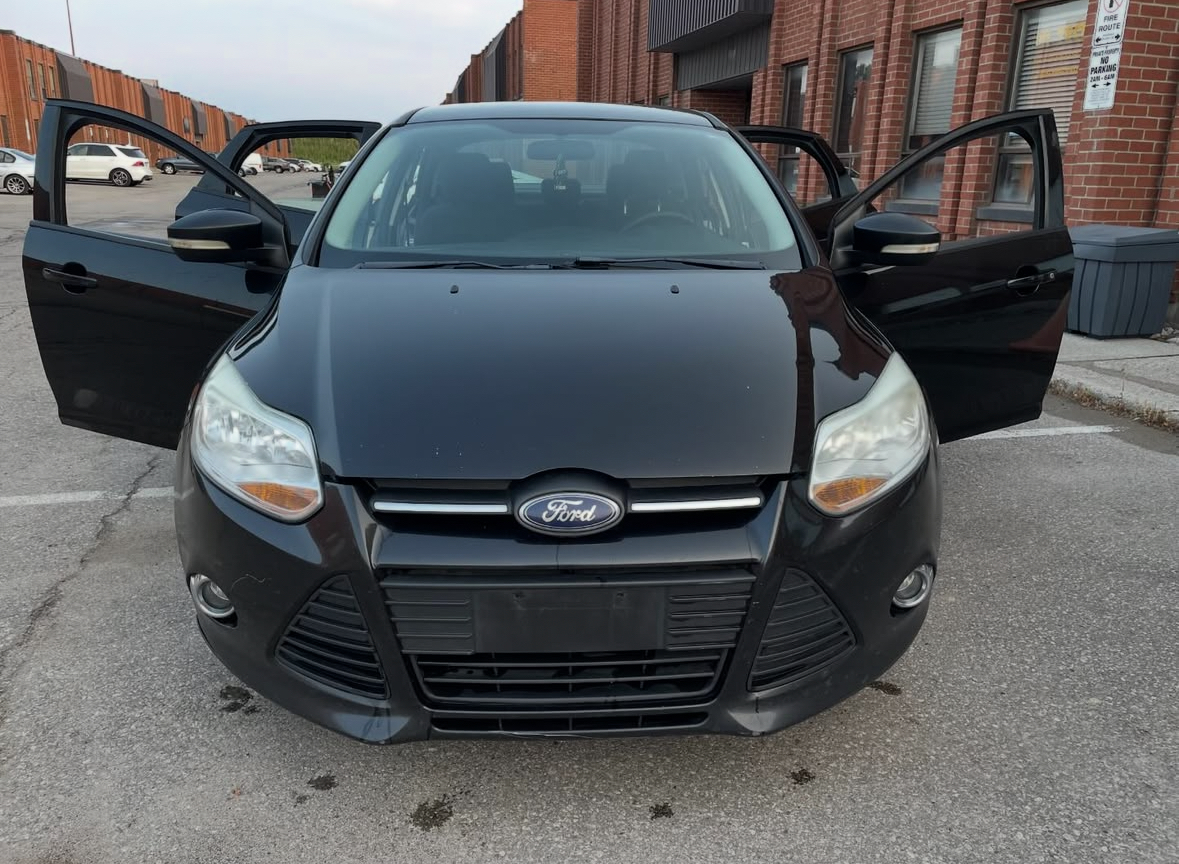 FORD FOCUS (2012)