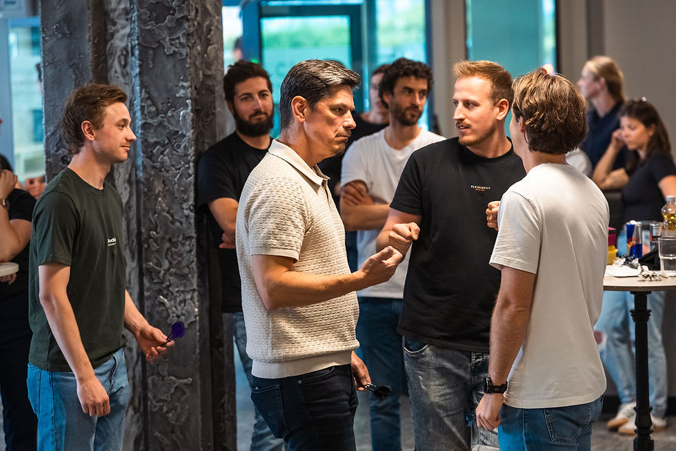 v.l.: Lukas ZOLLER und Thomas VRATARIC, Christian KÖCK und Denny CECH