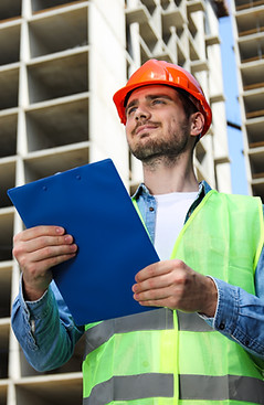 <a href="https://www.magnific.com/free-photo/young-man-civil-engineer-safety-hat_40448628.