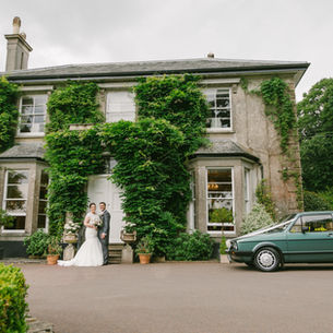Intimate Wedding at The Horn of Plenty Hotel
