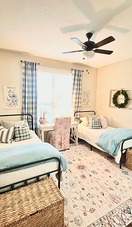 Guest Room 1.jpeg