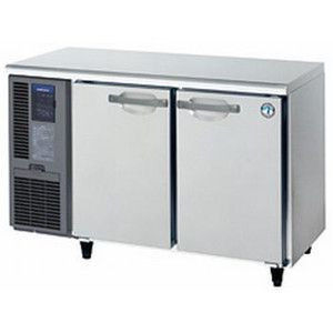 台下冷蔵庫のドア修理