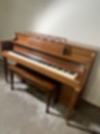 Miniatura: Kawai Spinet Piano