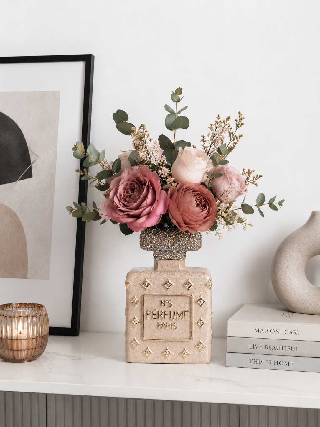 Vase bouteille de parfum style Chanel 5.