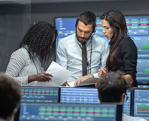 A team discussion at a trading room_edit