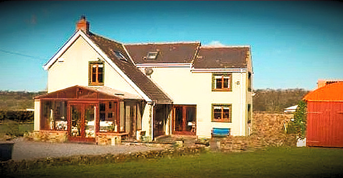 Screenshot 2025-06-10 023437_edited.jpg