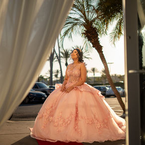 ¿Cómo Crear una Entrada Cinematográfica para una Quinceañera en San Diego que Todos Recordarán?