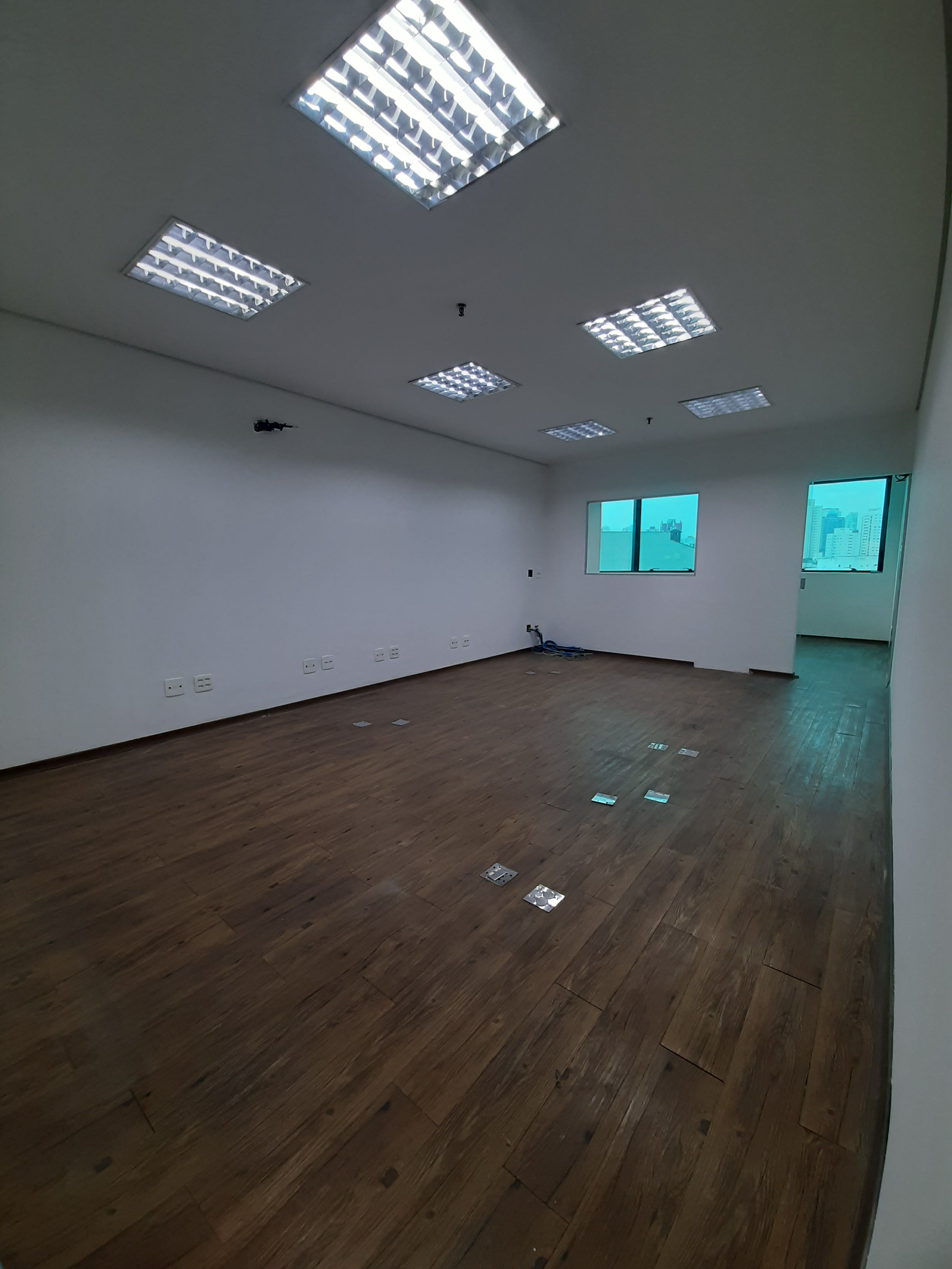 Sala Comercial Metrô Santana Reformada, 34m², 1 vaga, Copa