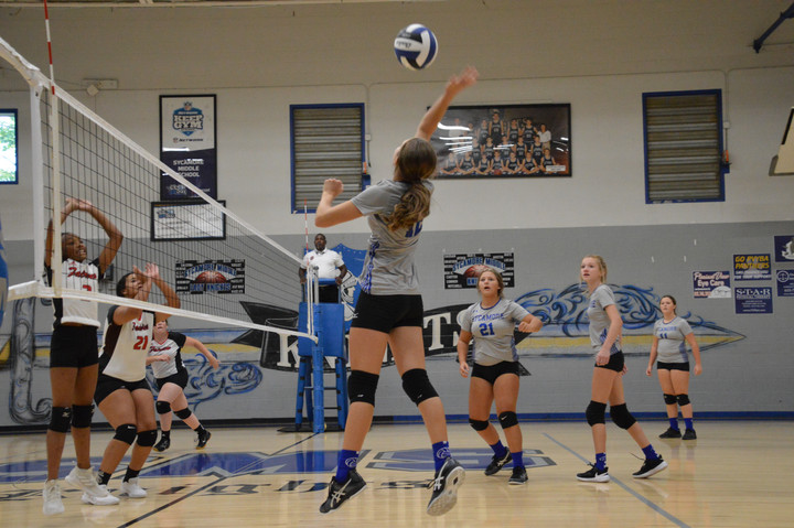Lady Knights Continue On-road Winning Streak
