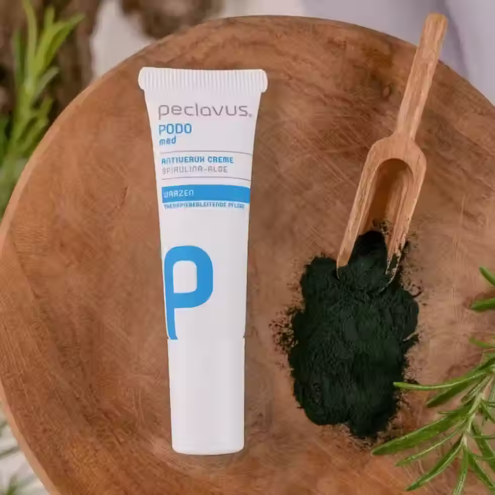 schützende gesichtsmaske natürliches, nachhaltiges kosmetikprodukt dunkle essbare meeresalge vorbeugung gegen mundgeruch holz