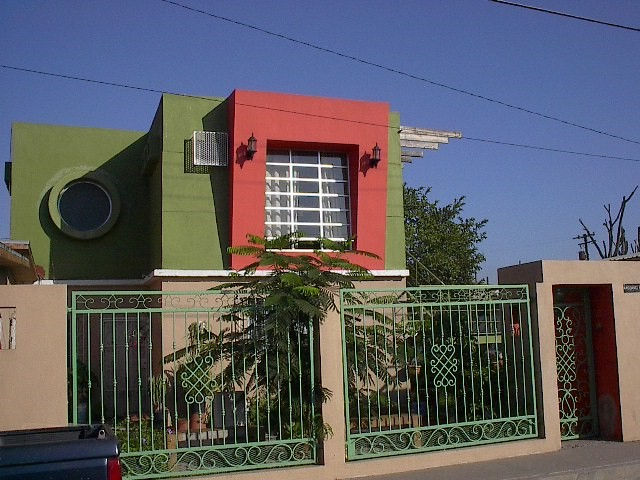 Personal Studio  (Tijuana  2004)