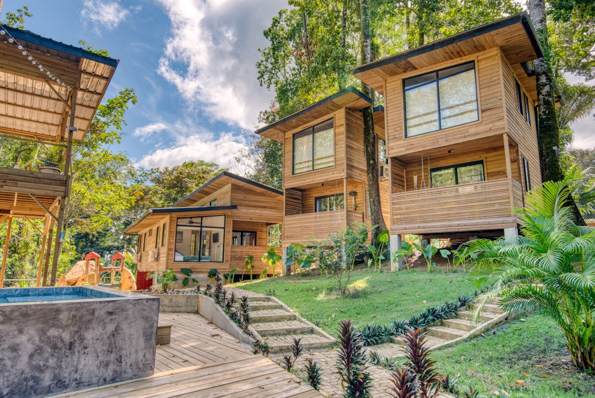 TINY HOUSE AREÁL PRO BYDLENÍ A UBYTOVACÍ SLUŽBY