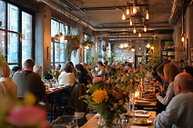 u4664179765_A_photograph_of_the_interior_of_an_industrial-sty_453a7224-4419-4650-8f81-00be