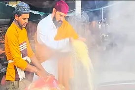 Hereditary keyholder of Ajmer Sharif Dargah with keys, Gaddi Nasheen Syed Fakhar Nawaz Chishti