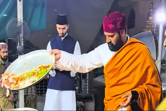 Hazrat Khwaja Moinuddin Chishti R.A peaceful spiritual image HD