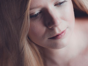 The Pulse of 2025: A Look Back at the Makeup Trends That Defined the Year