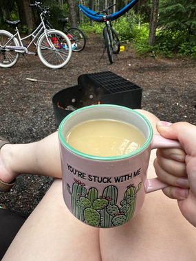 Teige camping with tea 