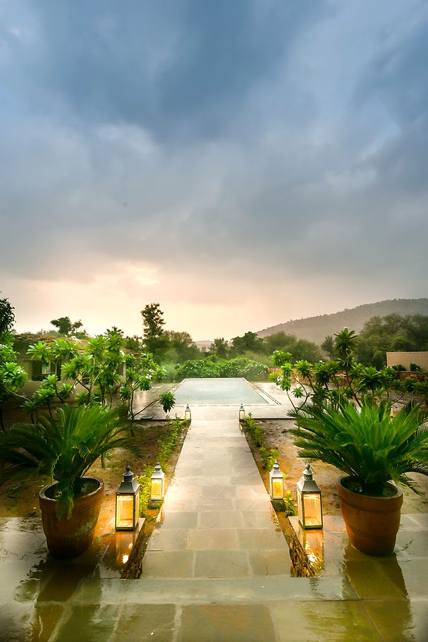 Niwas%20Pool%20View%20(4)_edited.jpg