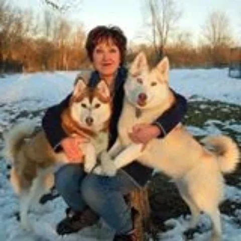 Denise-s-website-photo.BJulMoDvn.webp