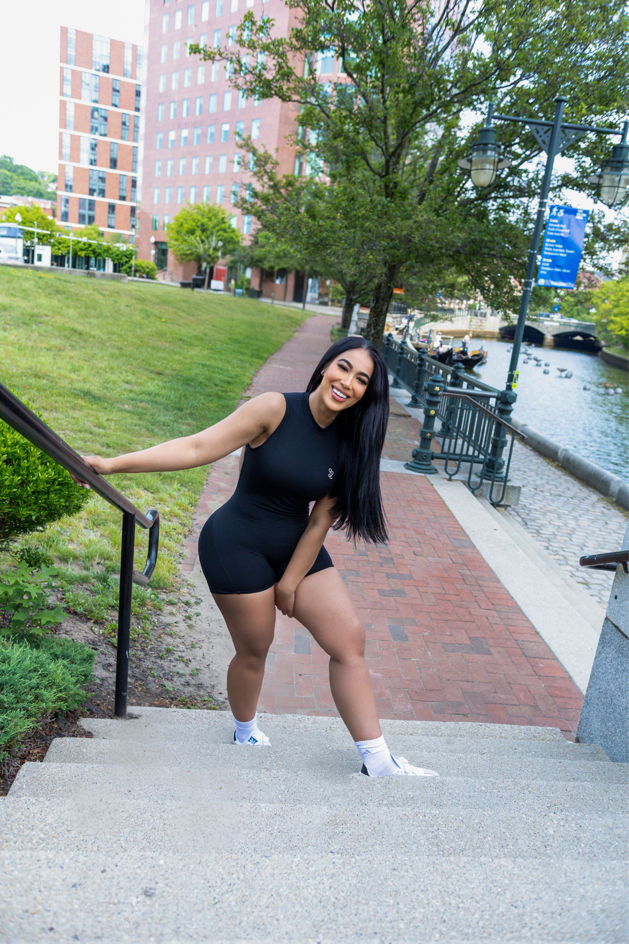 Black shorts one-piece set