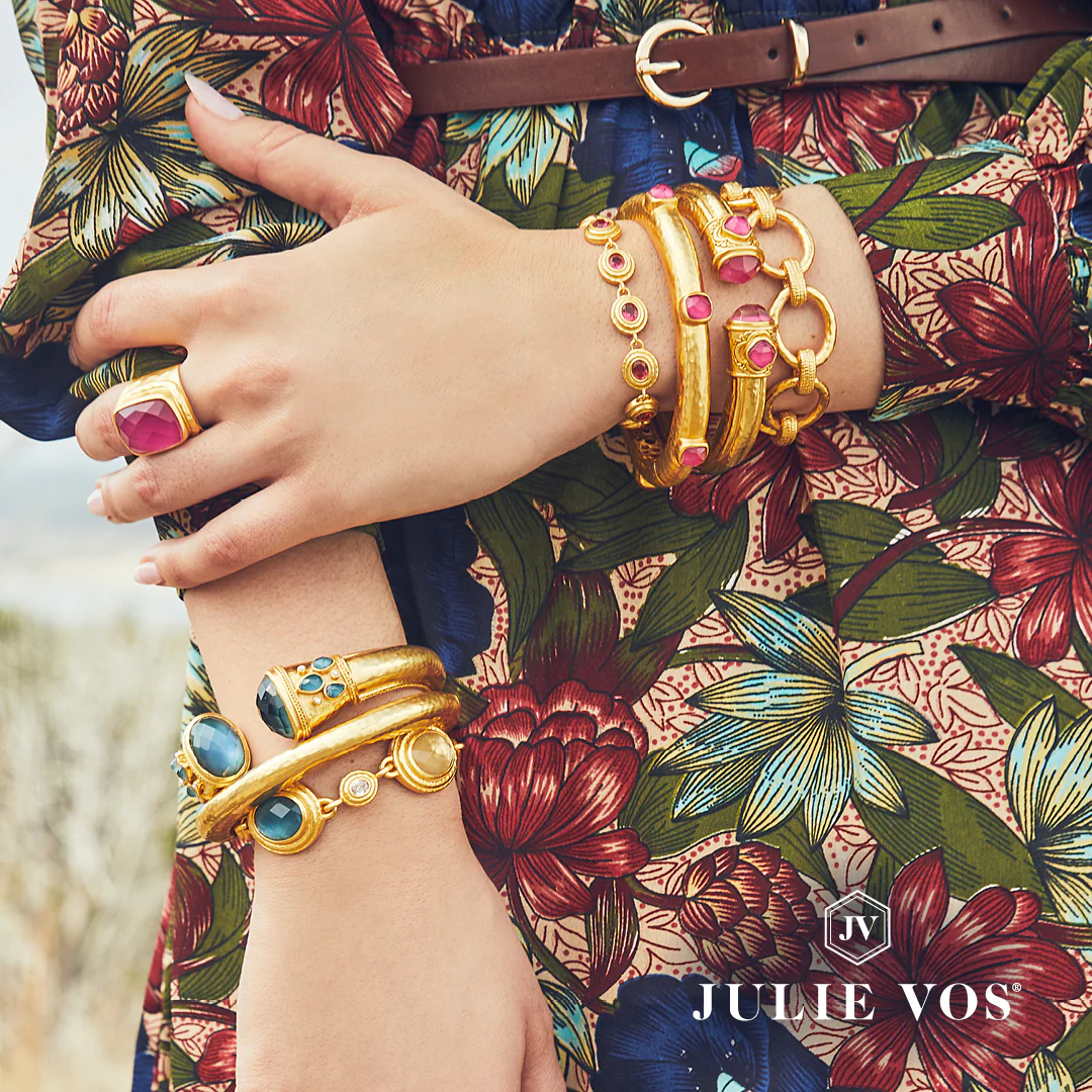 julie vos fall 2023.webp