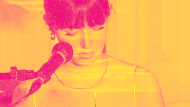 erica-silent-thumb.gif
