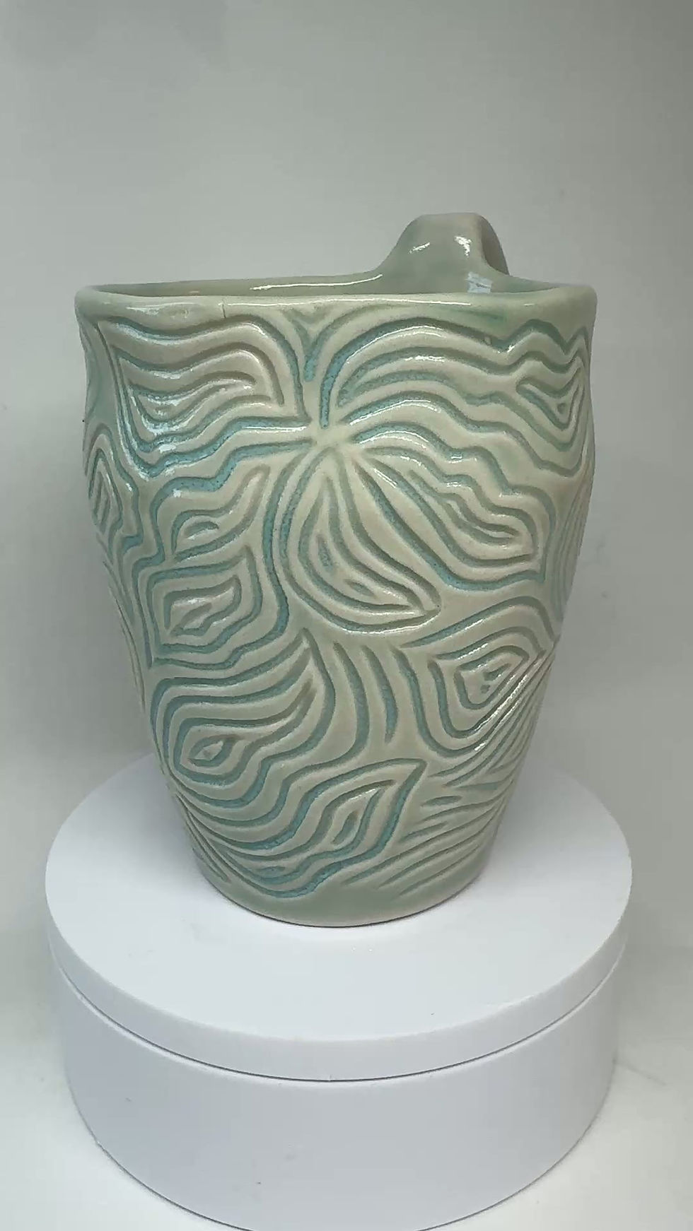 Thumbnail: Carved Mug
