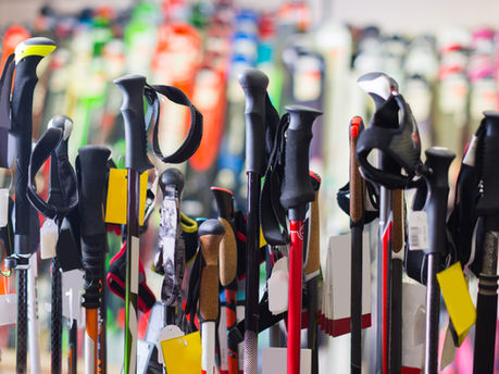How to Choose Ski Poles & Ski Pole Sizing Chart