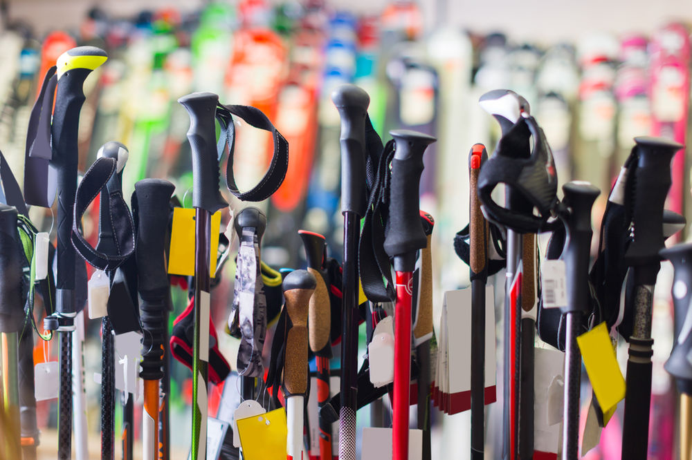 How to Choose Ski Poles & Ski Pole Sizing Chart