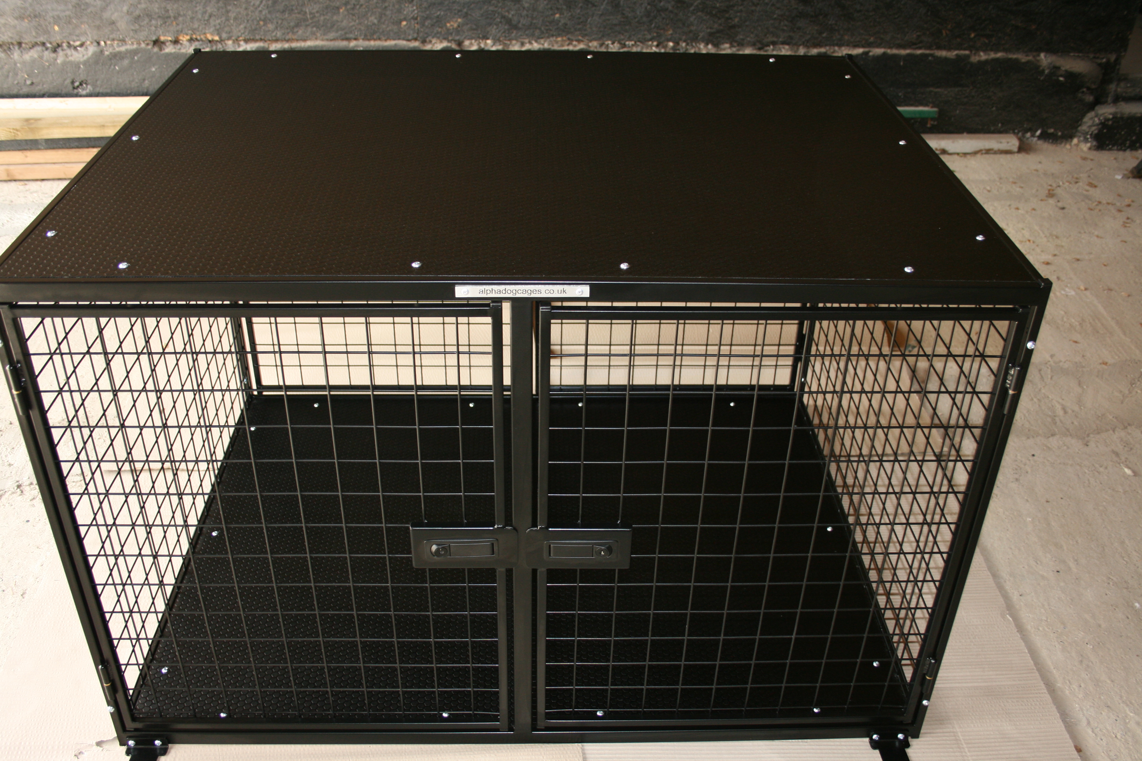 Removable box cages. Alpha dog cages van dog cages