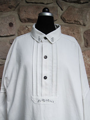 Totenhemd Detail 2_edited.jpg