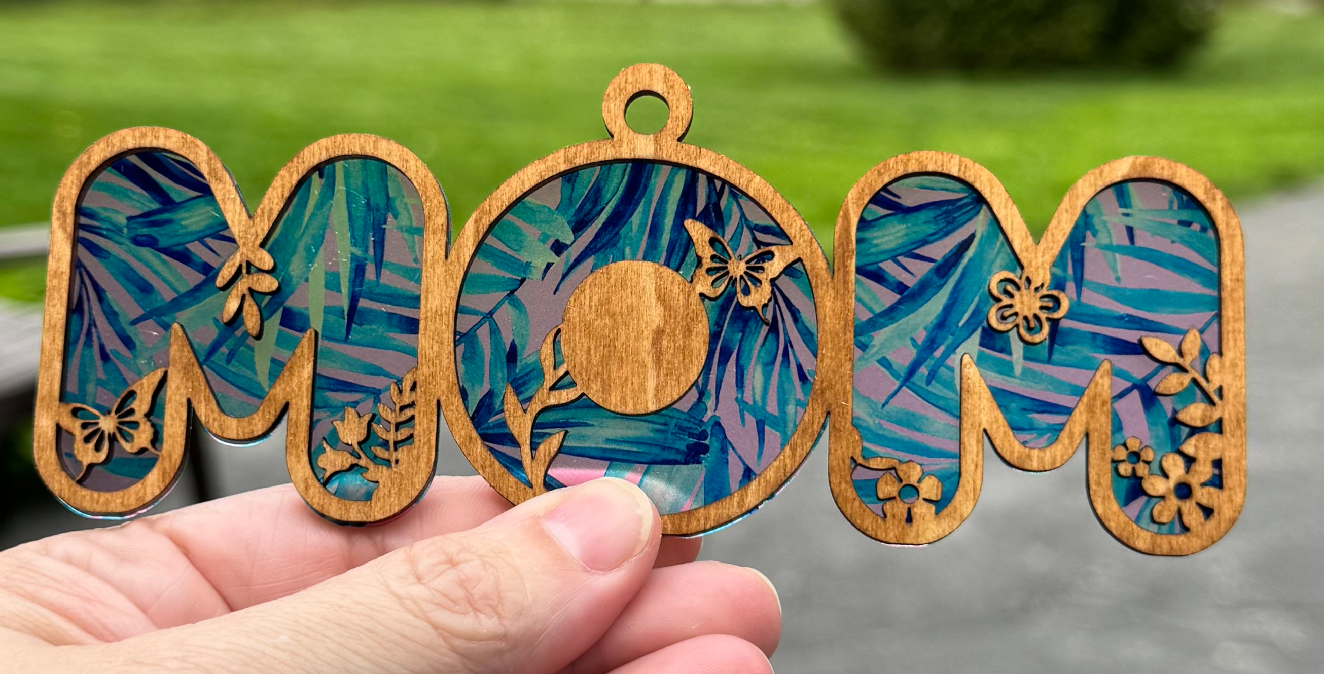 Mom Hanger