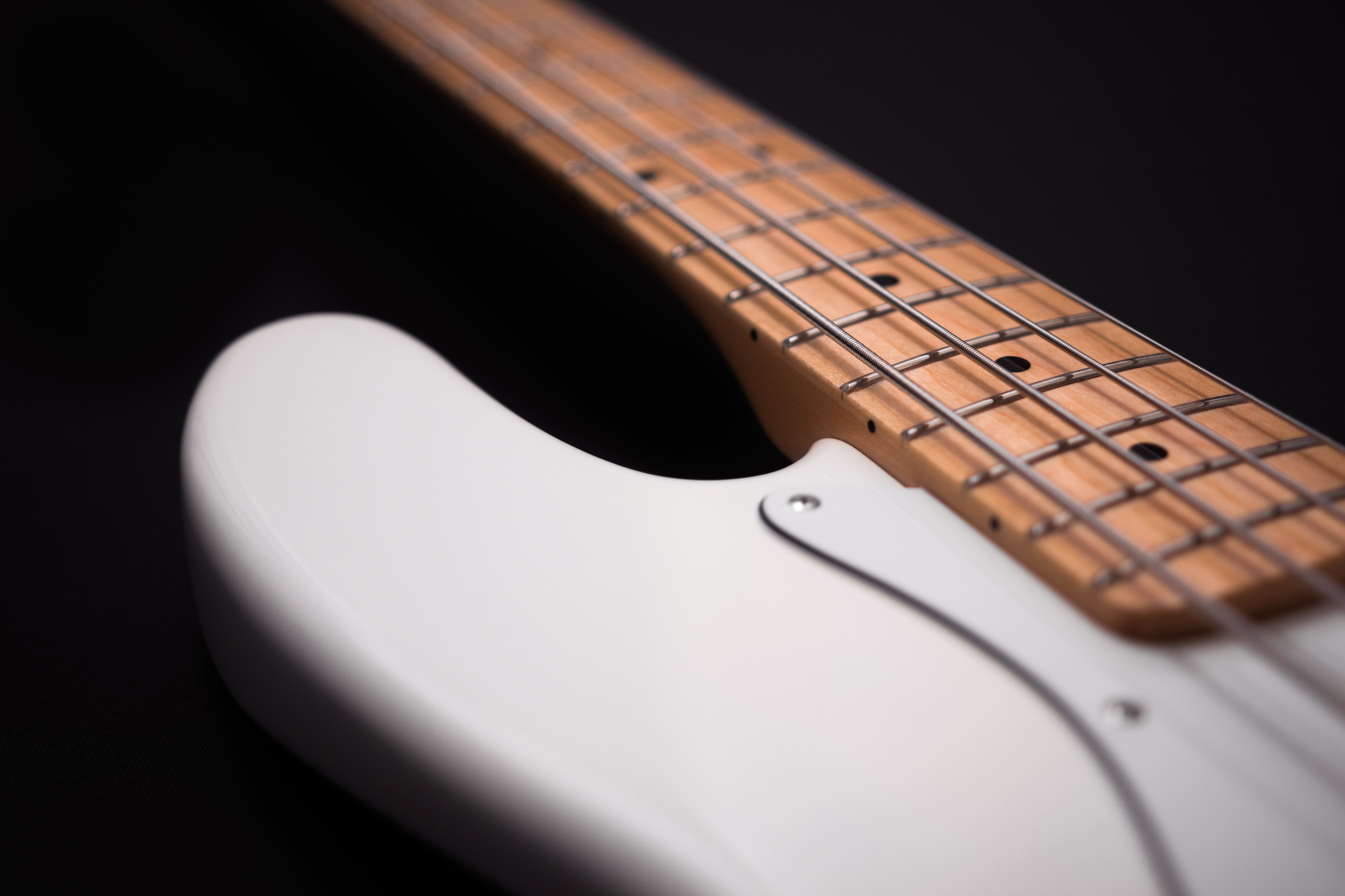 BASS GUITAR STRINGS