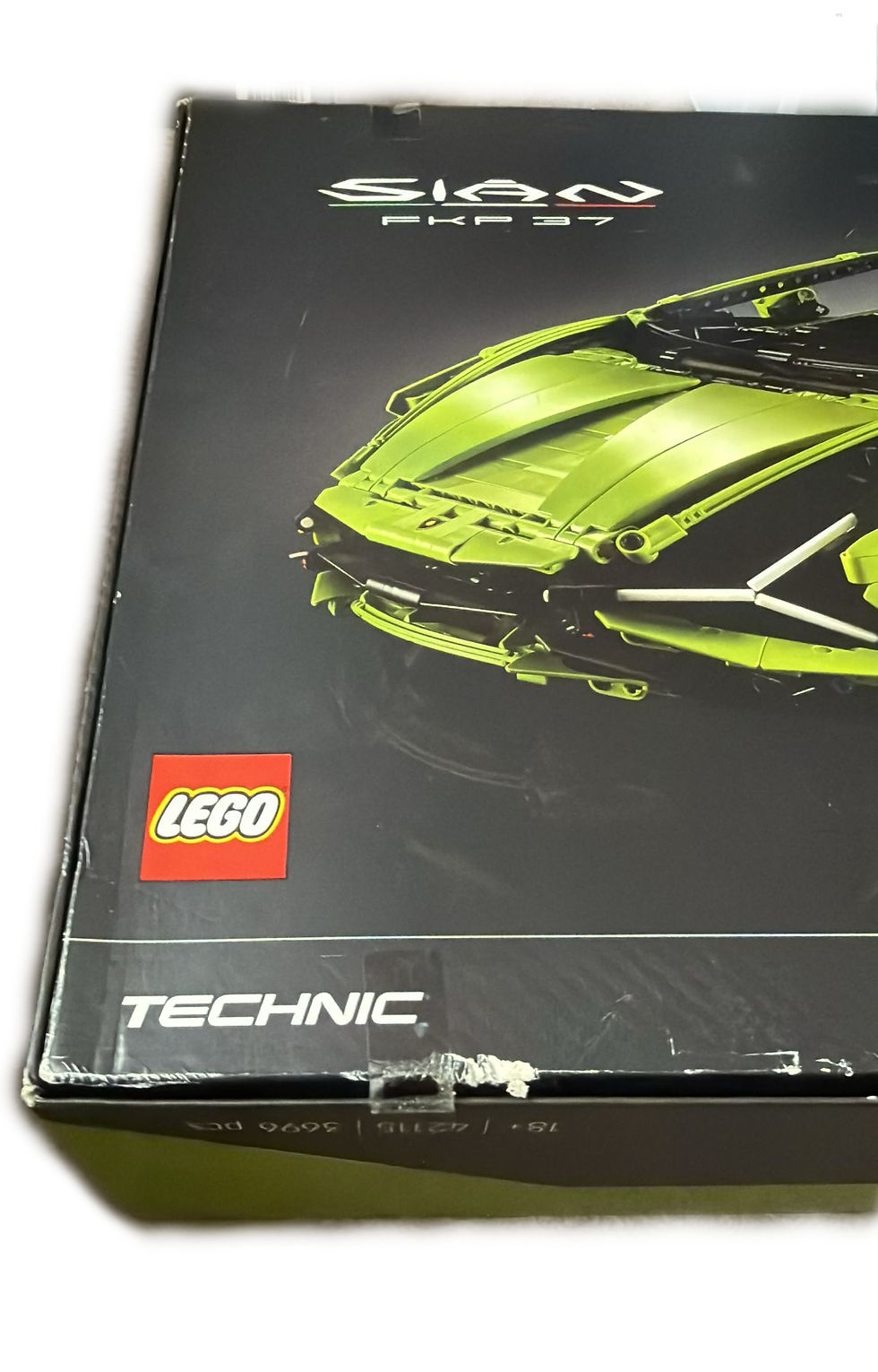 Thumbnail: Lego TECHNIC 42115 : Lamborghini