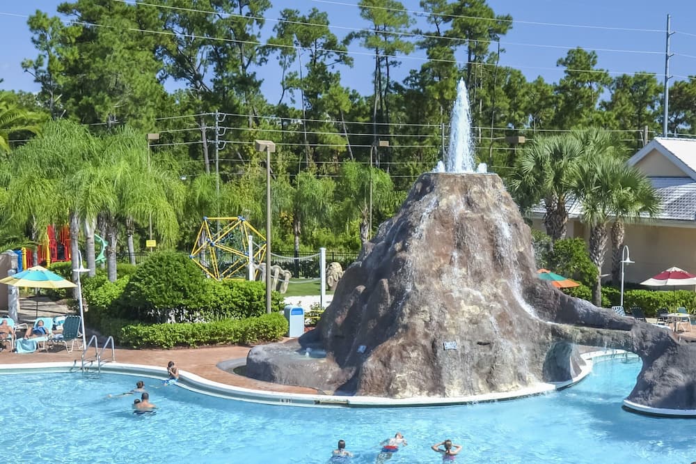 Cypress Pointe Resort in Orlando volcano pool