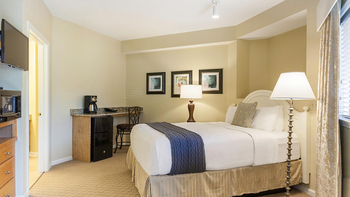 Bedroom at Bluegreen Laurel Crest