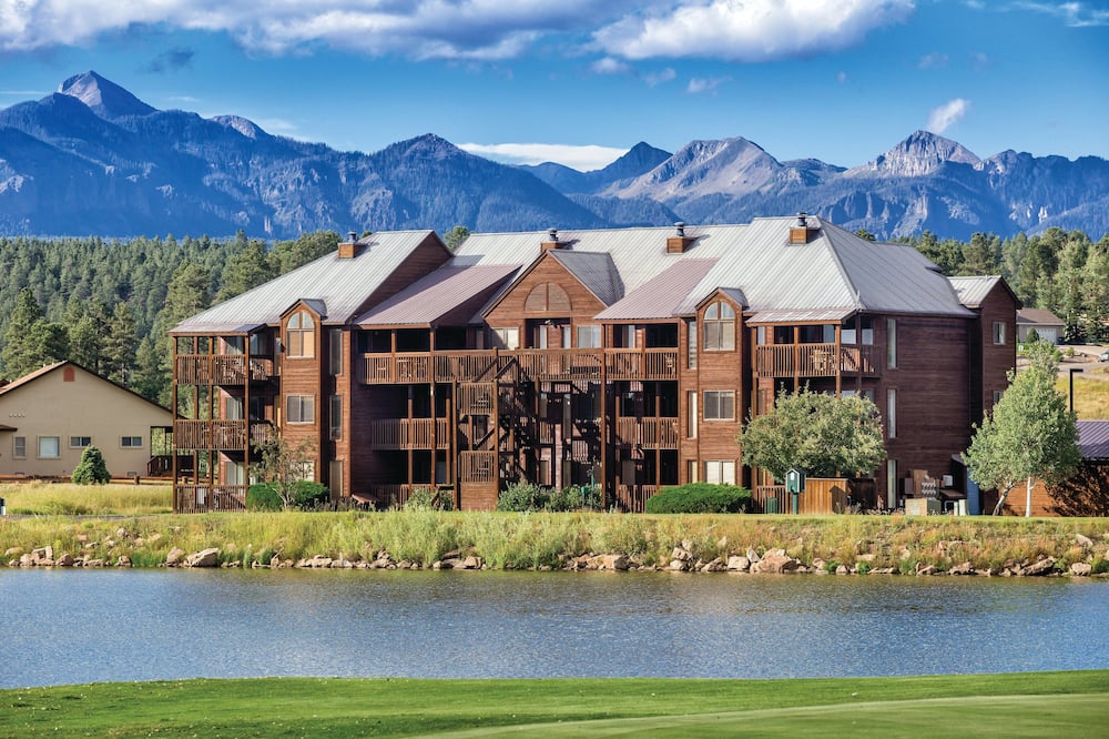 Wyndham Pagosa lodge with mountain views in Colorado