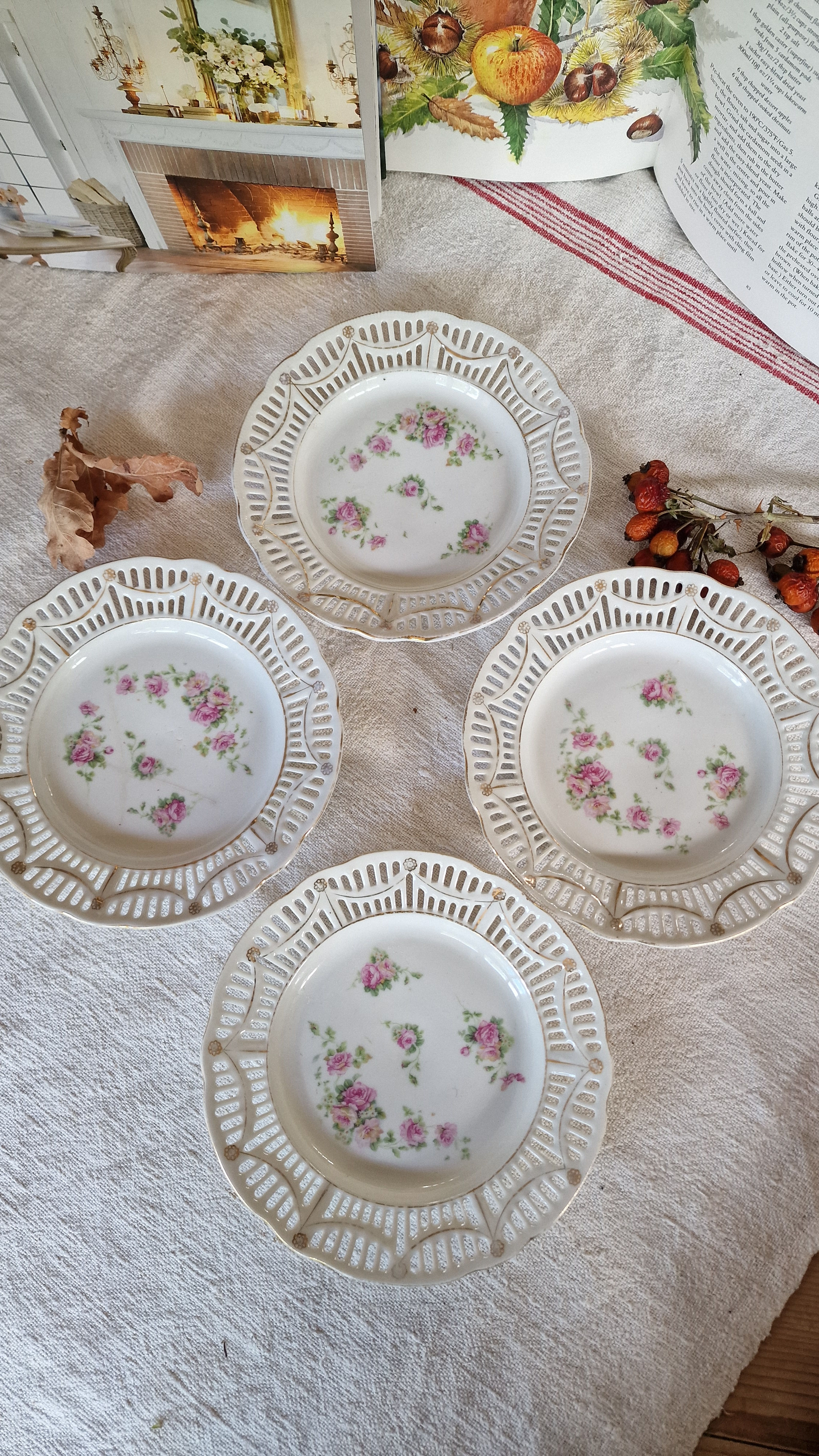 Set piattini torta bavaresi roselline