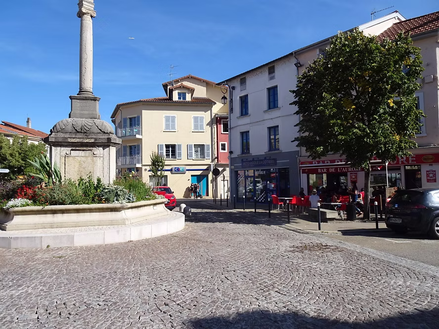 Rencontrer quelqu’un à Montluel (01120) : où créer une vraie connexion ?