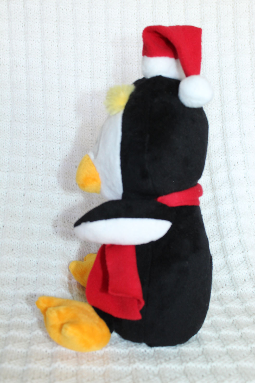 Thumbnail: Gemmy singing and dancing animated Pinguin