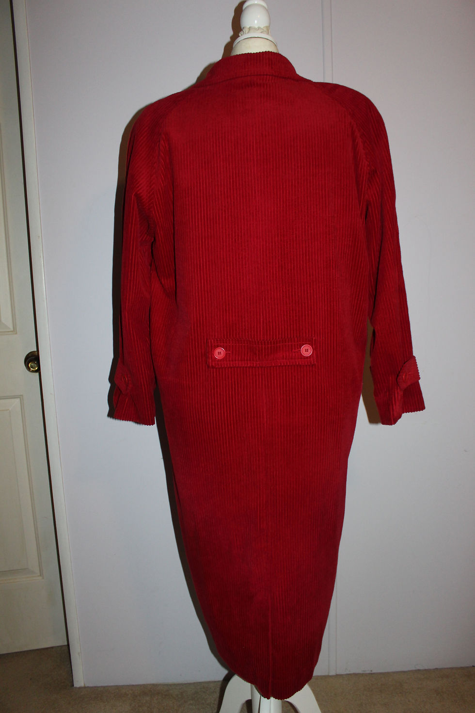 Thumbnail: Women's Vintage Newport News Long Coat