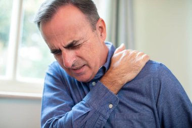 pain in shoulder