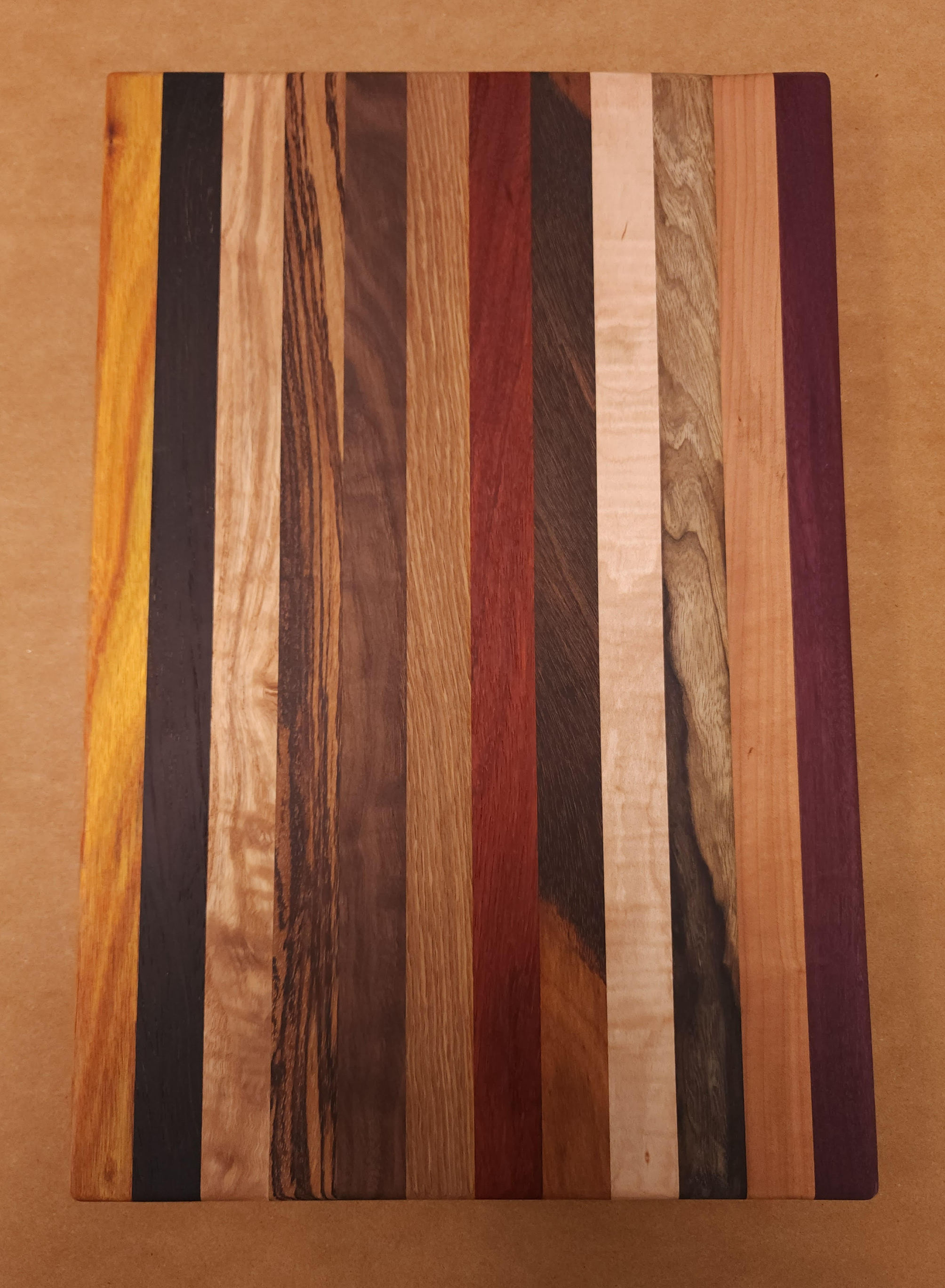 Large Exotic Cutting Board Design 1