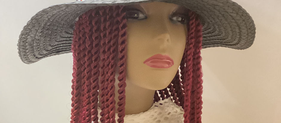 CAPADO Stylish Hat Ready For A Night Out